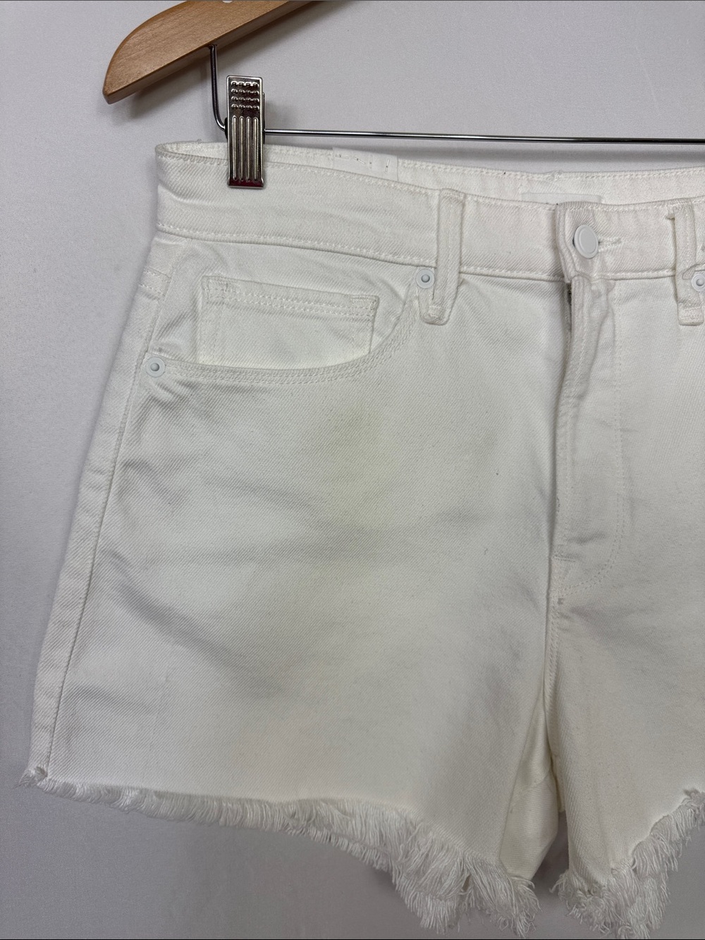 Good American Good ‘90s Shorts Size 6/28 White New - Picture 6 of 13
